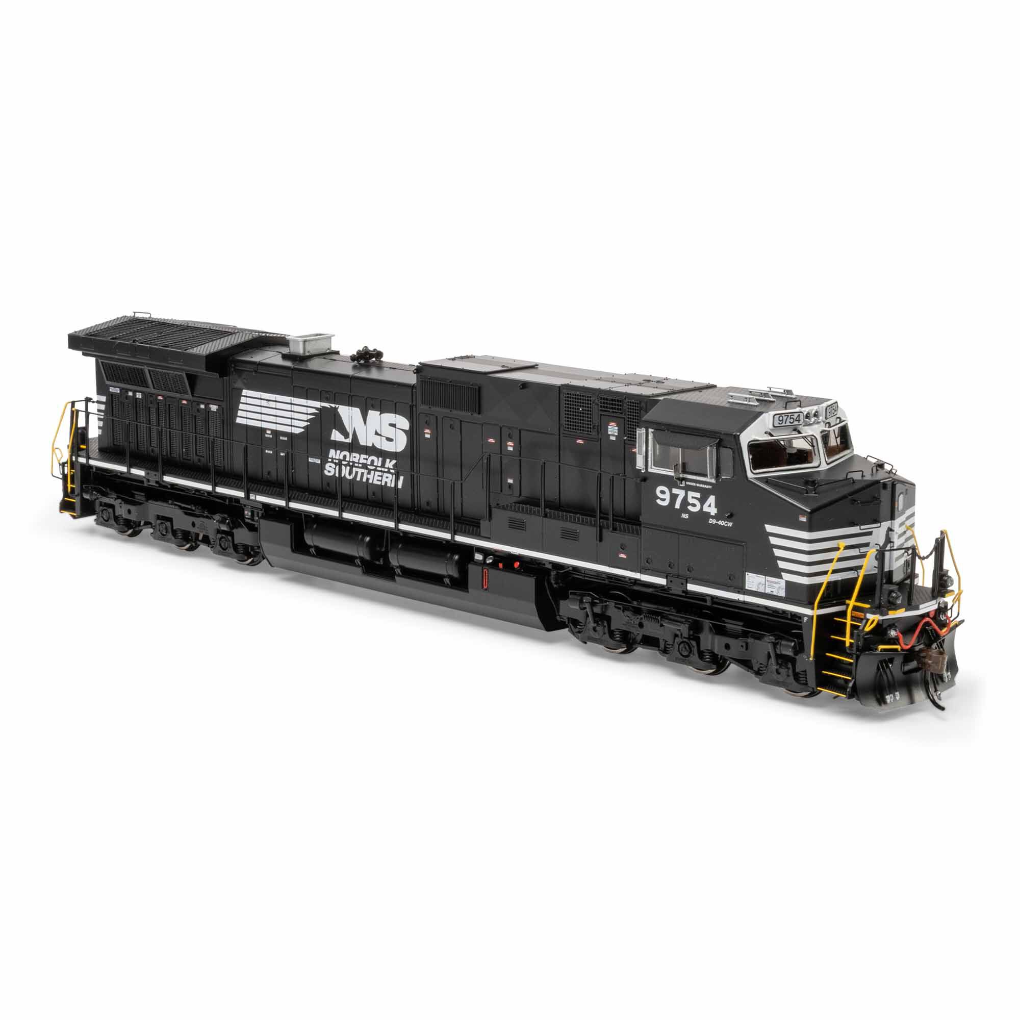 HO GE Dash 9-40CW Locomotive with DCC & Sound, NS #9754 Model
