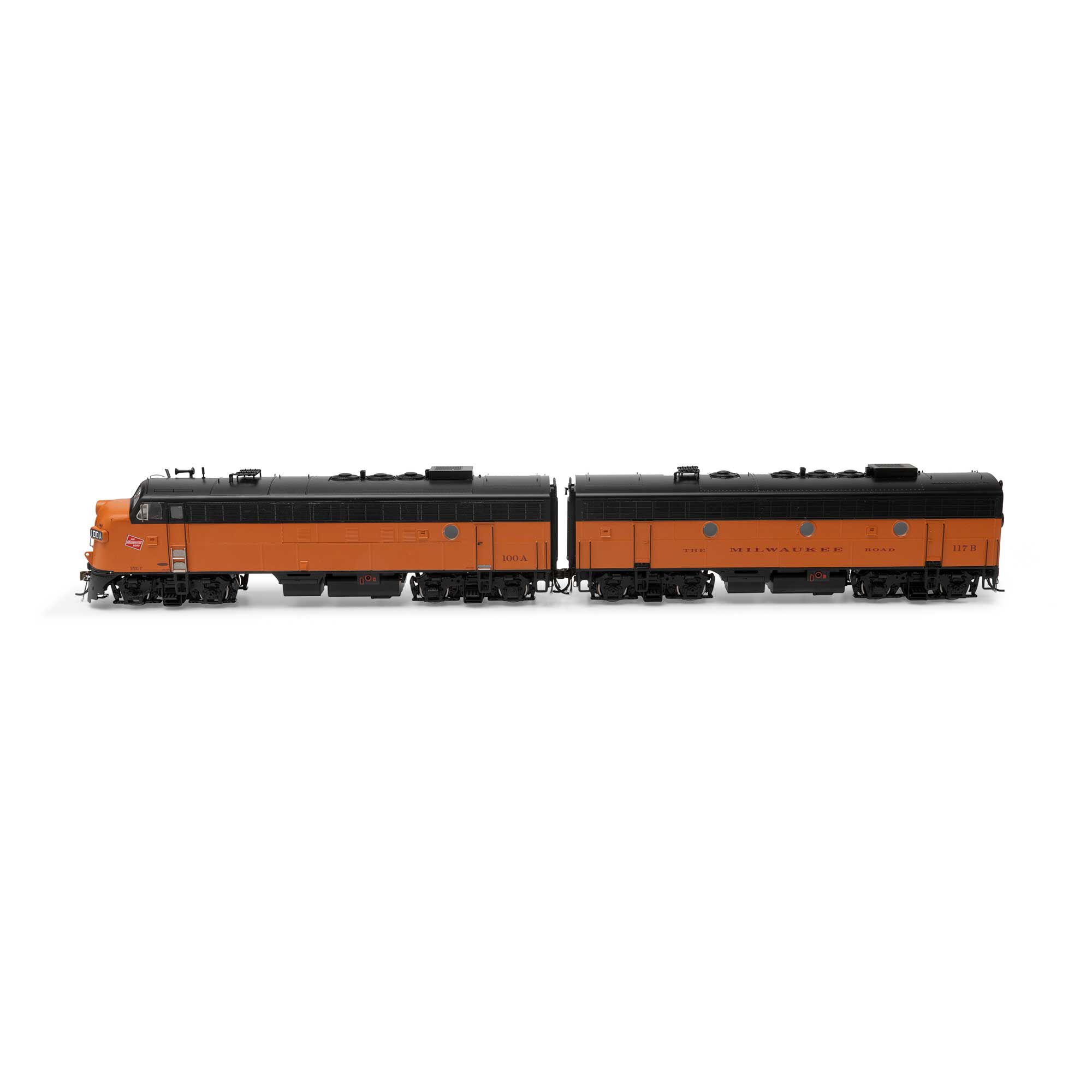 HO FP7A/F7B Locomotive with DCC & Sound, MILW #100A/117B Model